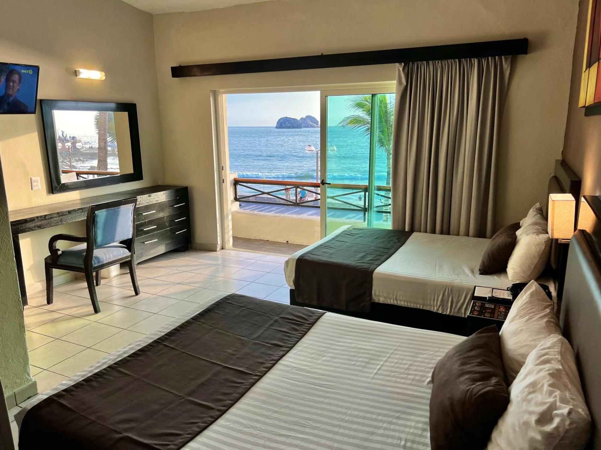 Hotel La Siesta Malecon Mazatlán Rum bild