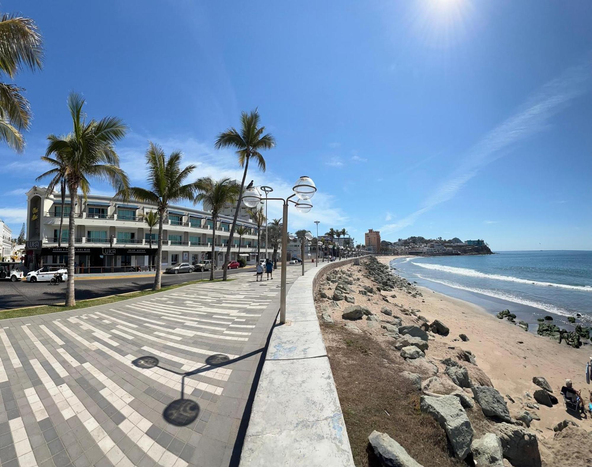 Hotel La Siesta Malecon Mazatlán Exteriör bild