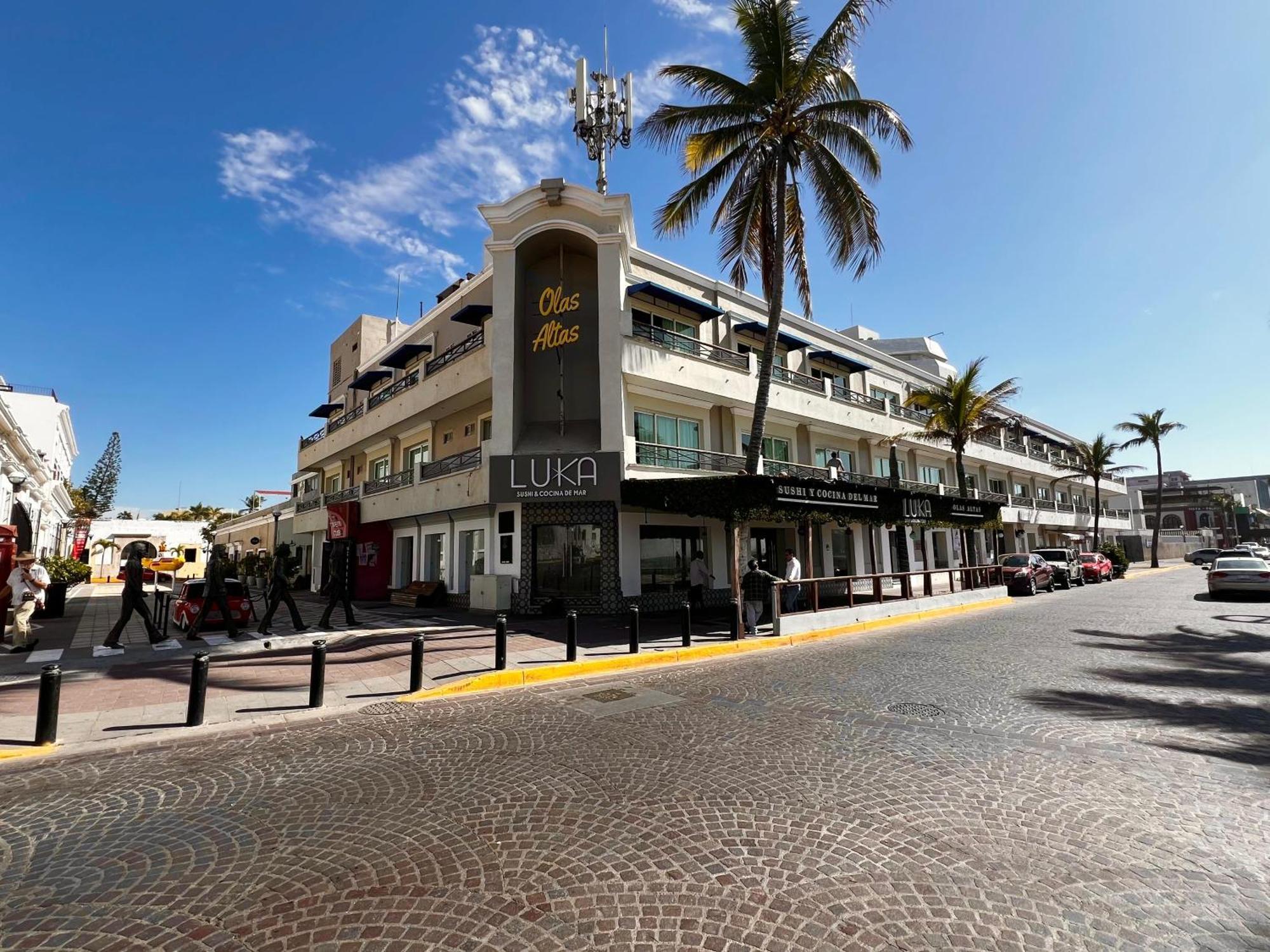Hotel La Siesta Malecon Mazatlán Exteriör bild